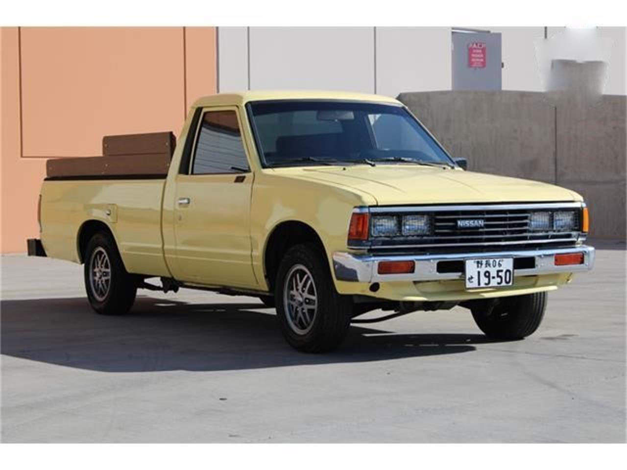 Nissan-720-1985-Yellow-Brown-24