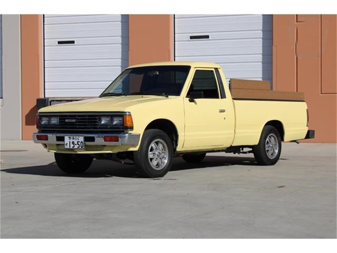 Nissan-720-1985-Yellow-Brown-28