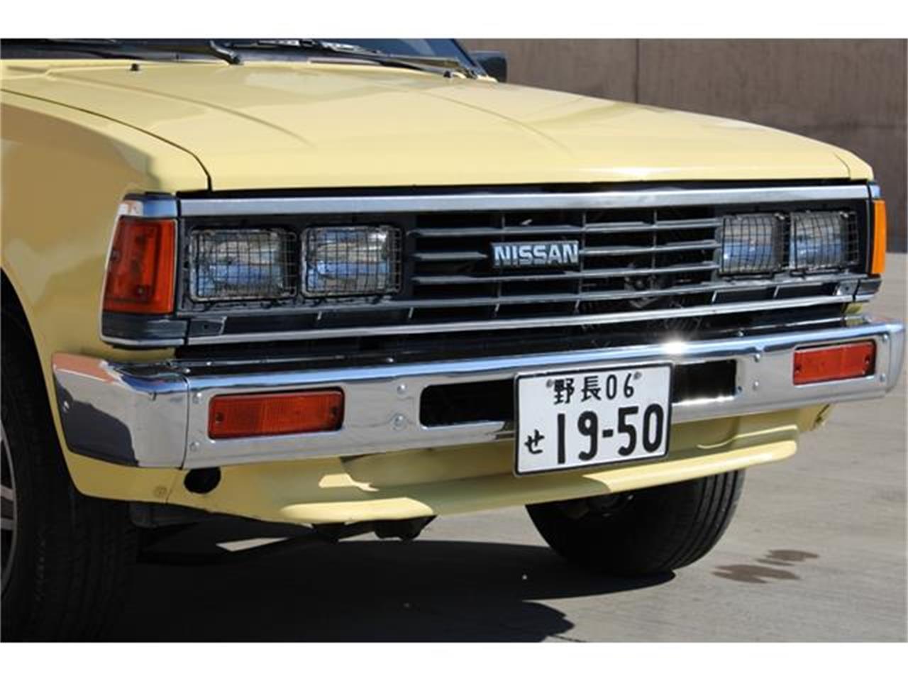 Nissan-720-1985-Yellow-Brown-32