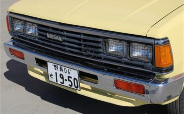 Nissan-720-1985-Yellow-Brown-35