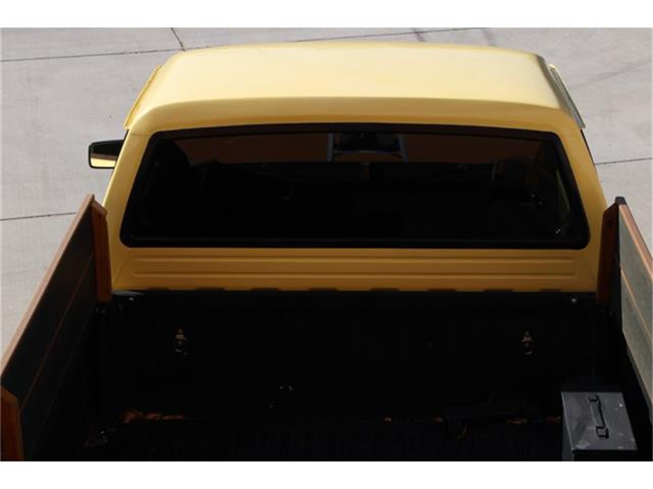 Nissan-720-1985-Yellow-Brown-4