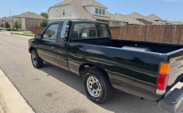 Nissan-D21-hardbody-1993-black-4