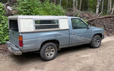 Nissan-D21-pickup-1993-1