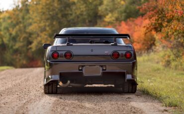 Nissan-GT-R-1991-Coupe-4