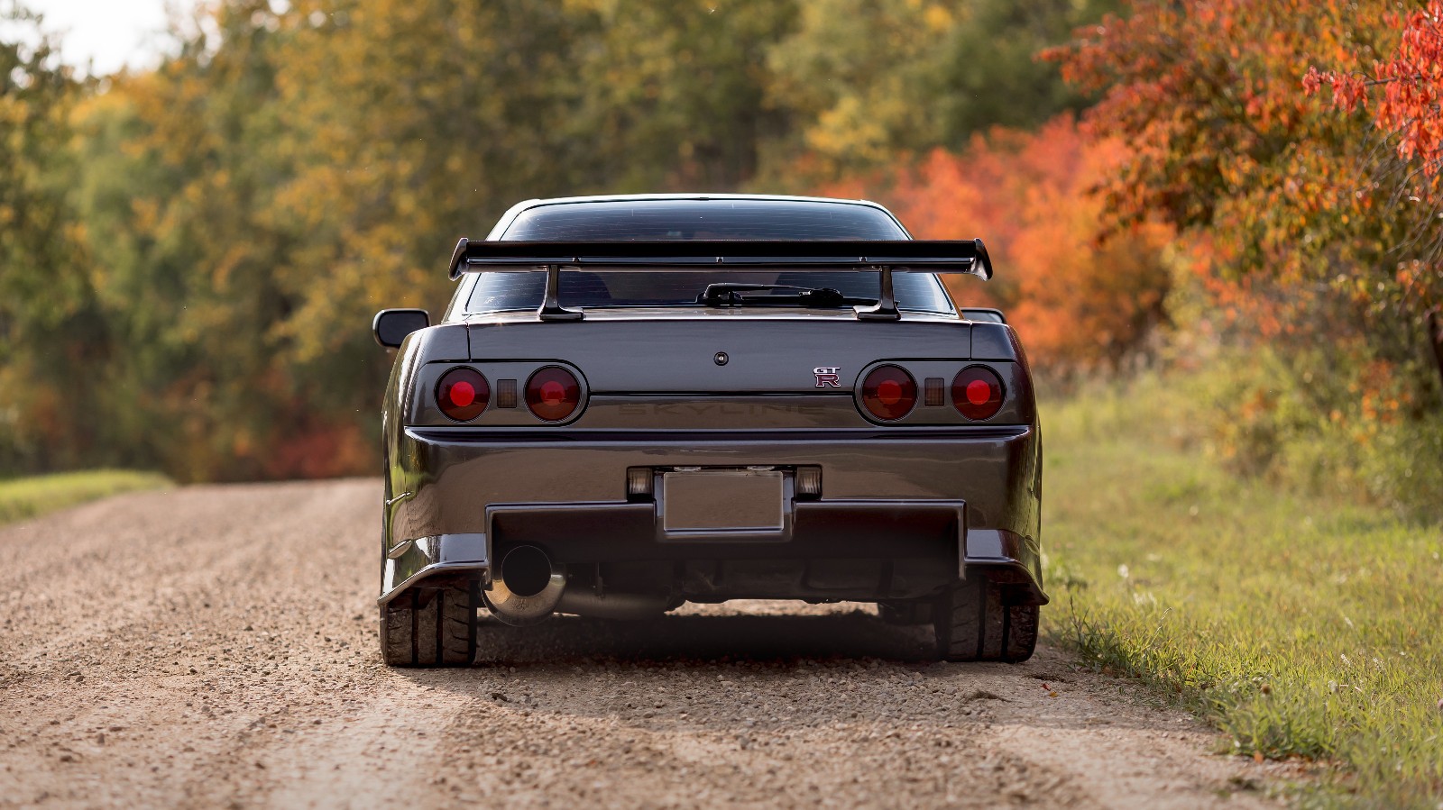 Nissan-GT-R-1991-Coupe-4