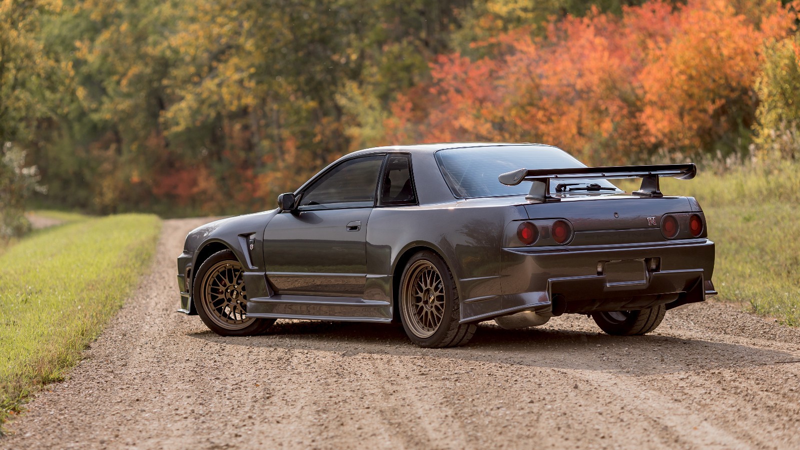 Nissan-GT-R-1991-Coupe-5