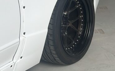 Nissan-GT-R-1992-Coupe-10