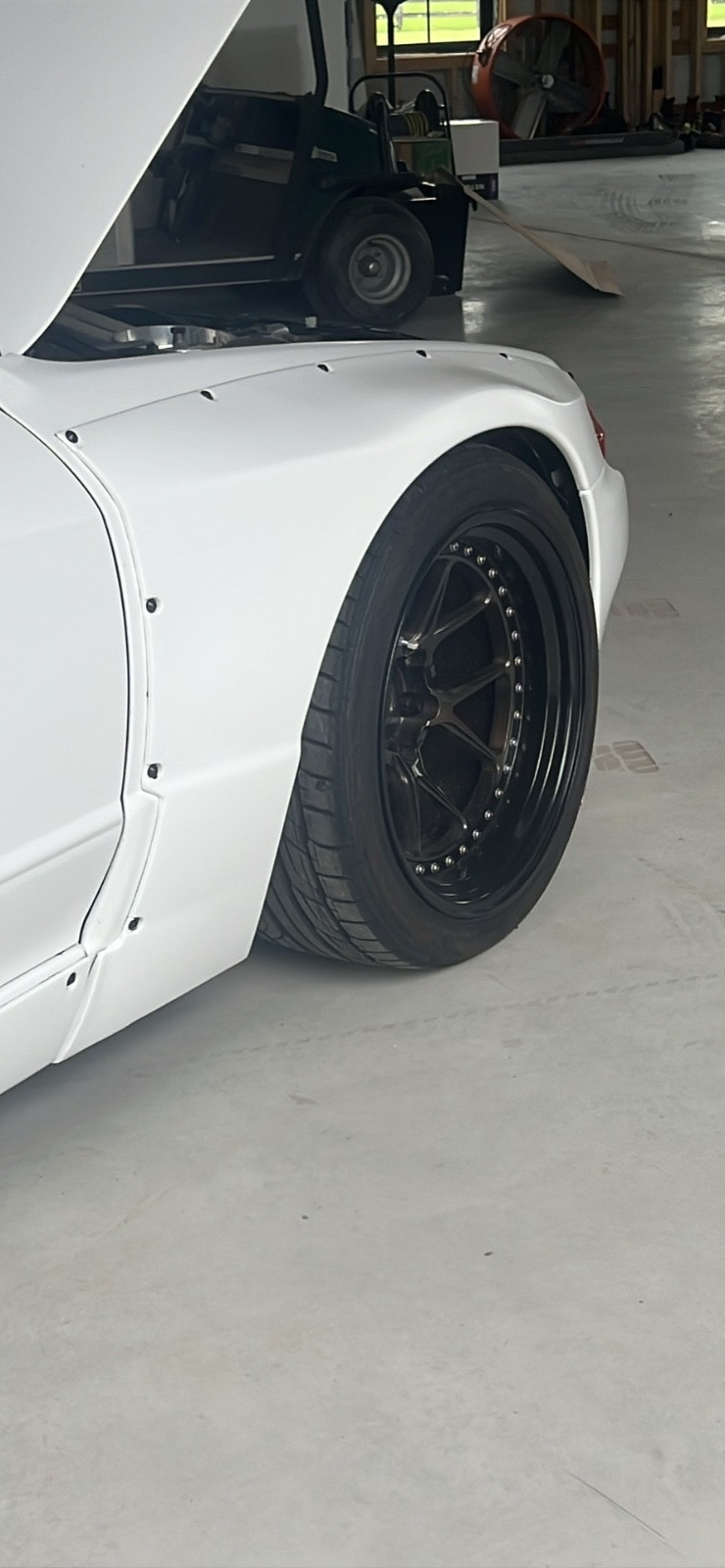 Nissan-GT-R-1992-Coupe-10