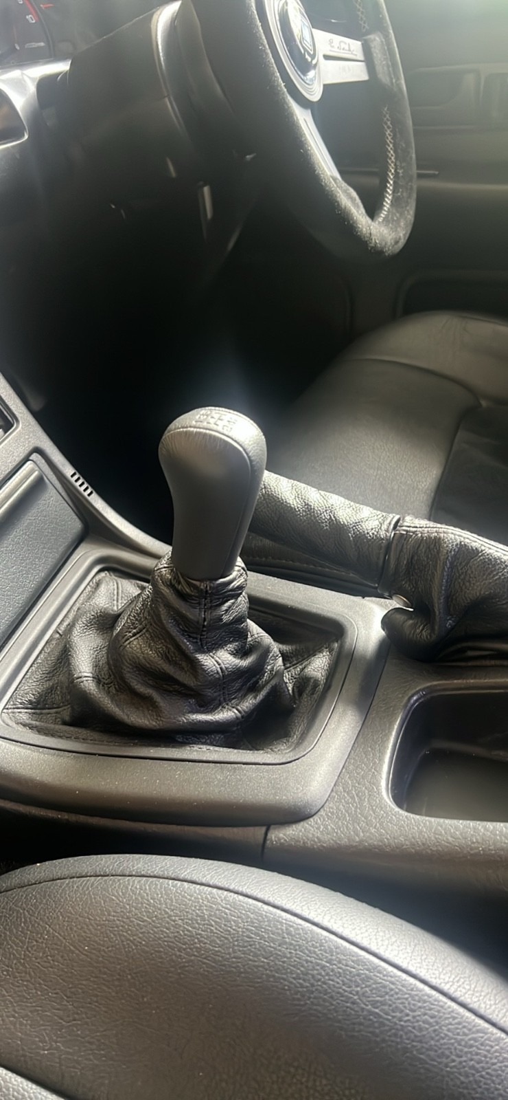 Nissan-GT-R-1992-Coupe-12