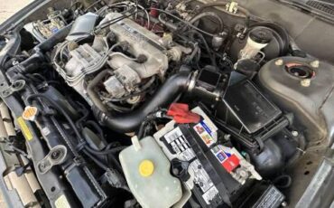 Nissan-Maxima-1989-grey-10