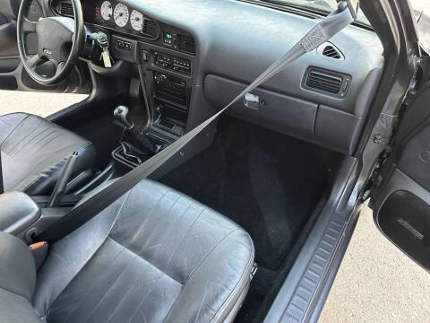 Nissan-Maxima-1989-grey-16