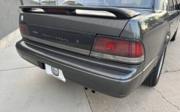 Nissan-Maxima-1989-grey-7