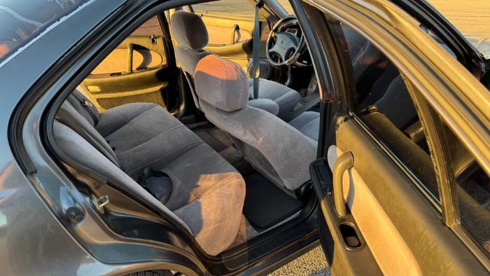 Nissan-Maxima-1993-Gray-Gray-9