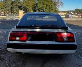 Nissan-Other-1984-White-2
