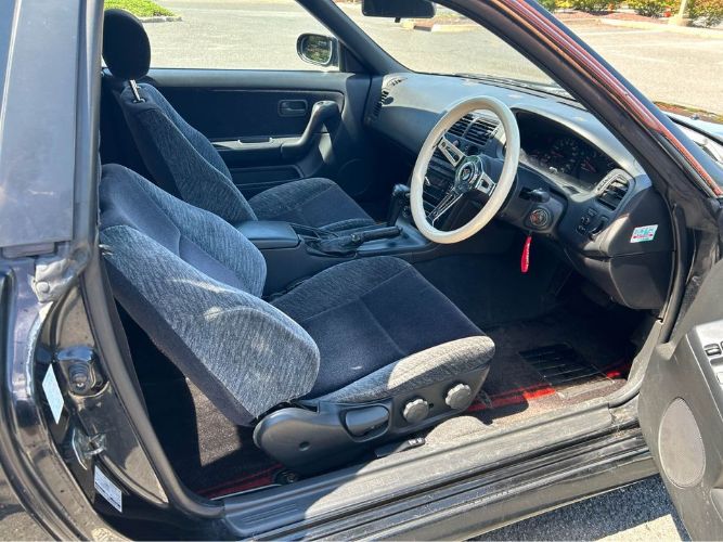 Nissan-Other-1994-Black-17