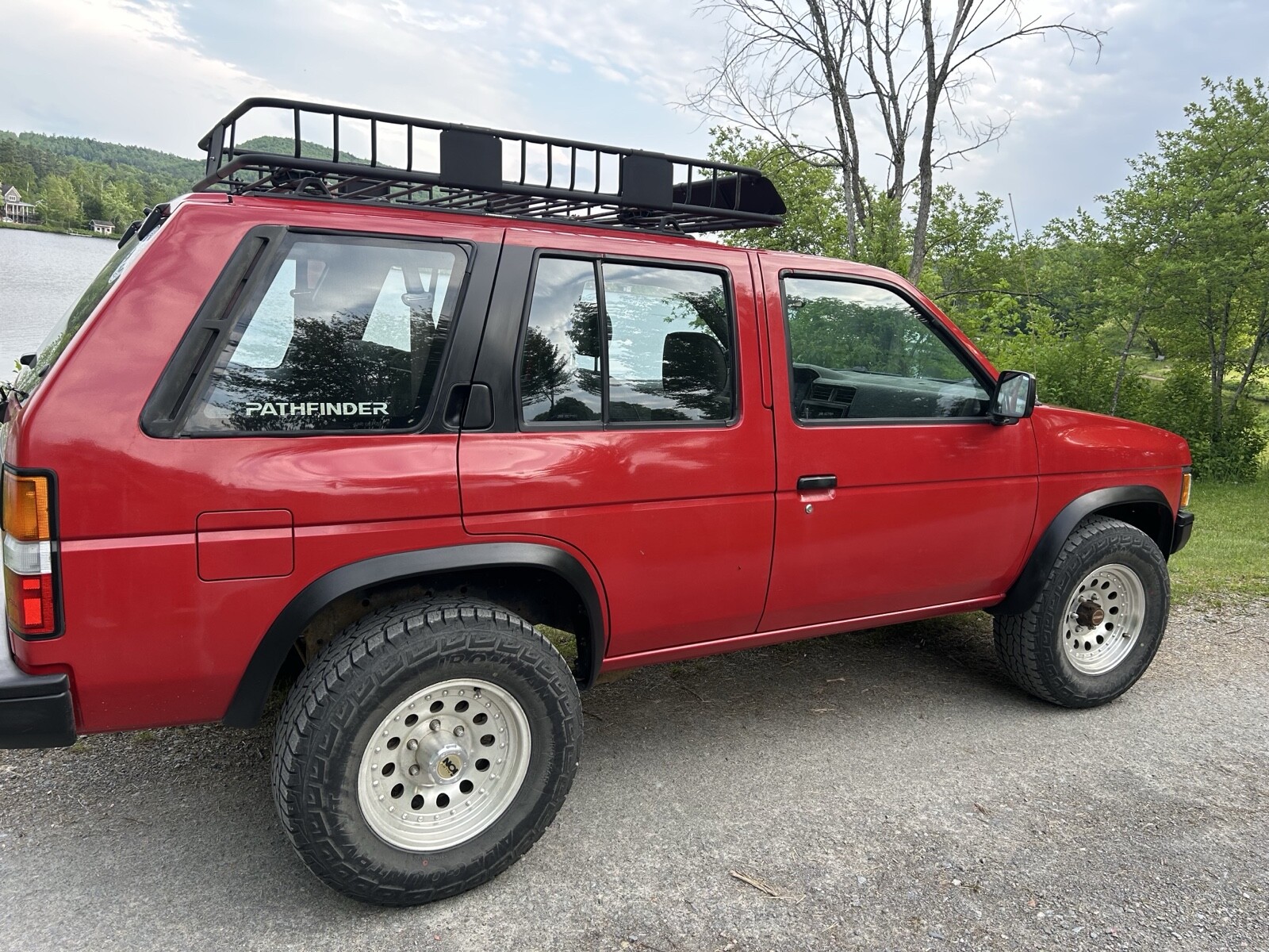 Nissan-Pathfinder-1992-1