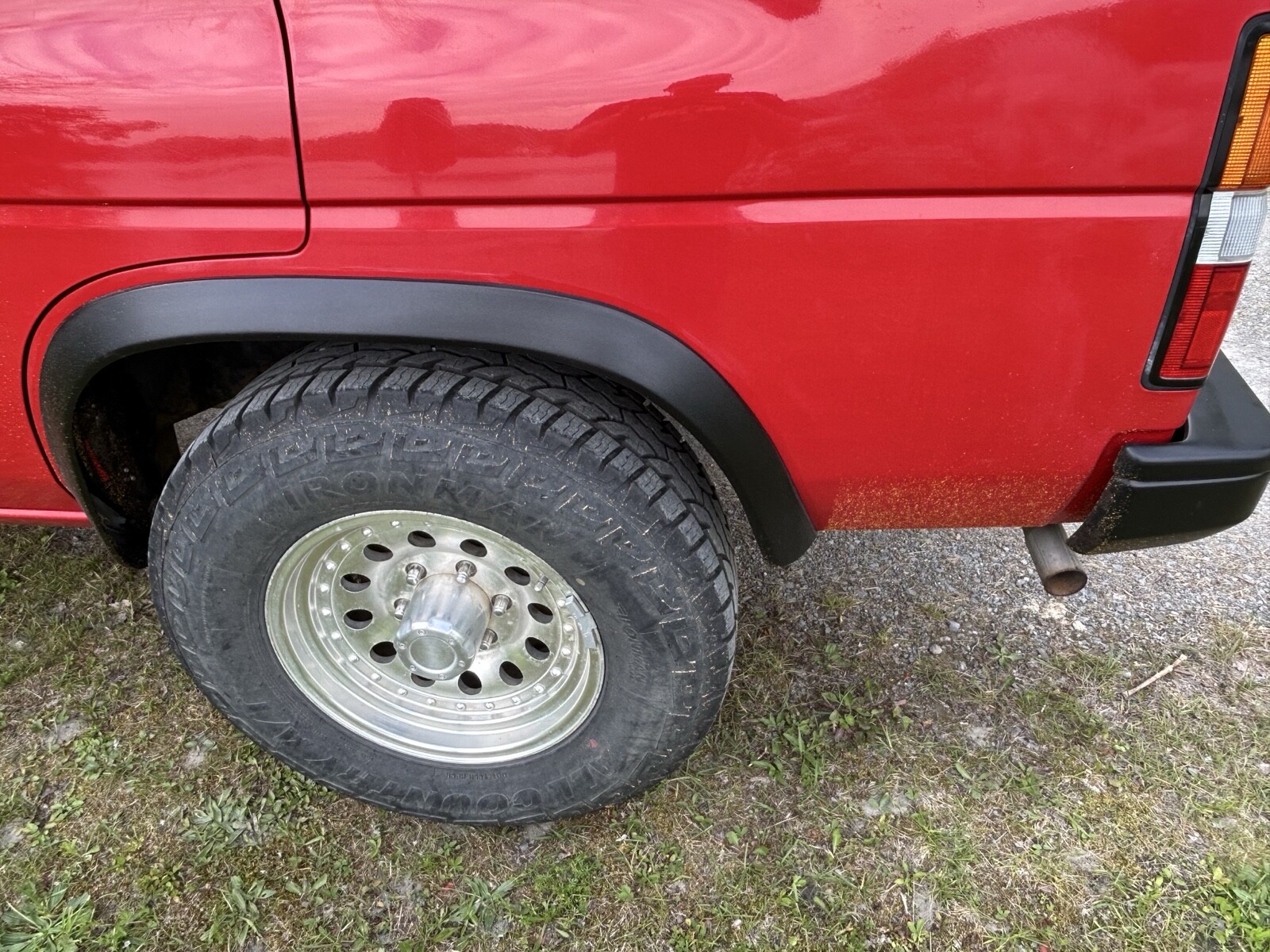 Nissan-Pathfinder-1992-10
