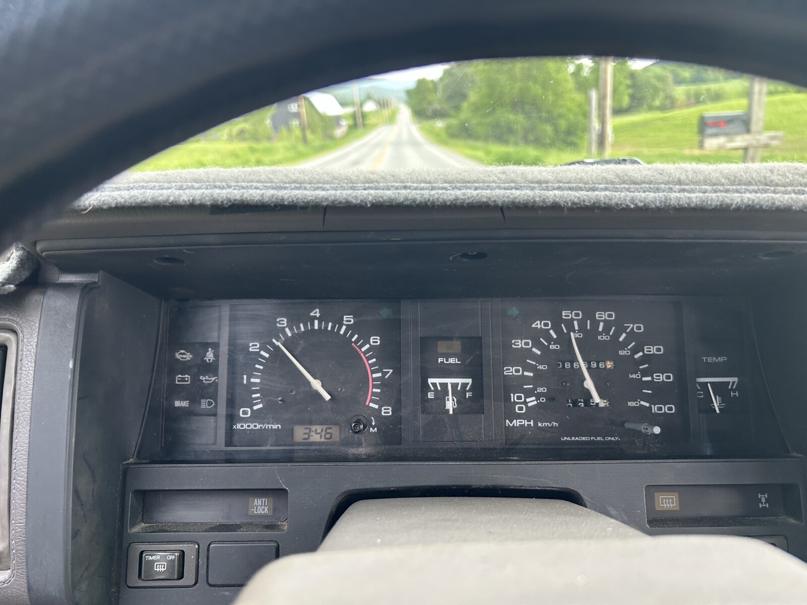 Nissan-Pathfinder-1992-11