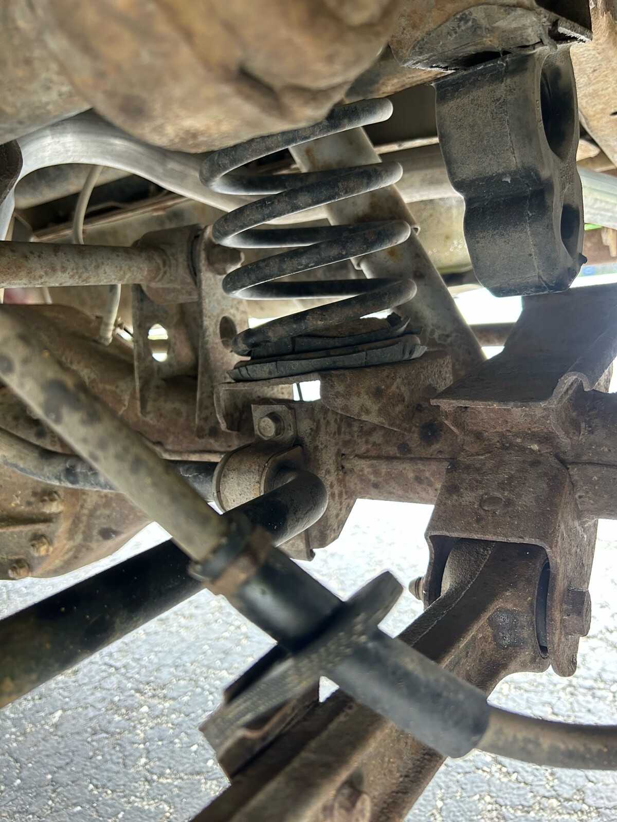 Nissan-Pathfinder-1992-16
