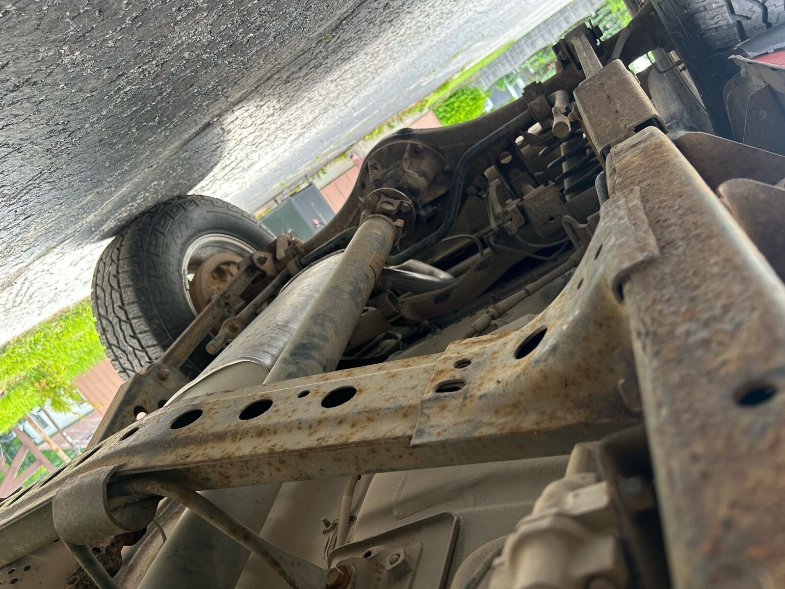 Nissan-Pathfinder-1992-21