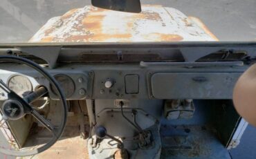 Nissan-Patrol-1964-White
