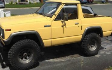 Nissan-Patrol-1983-White-Blue-46