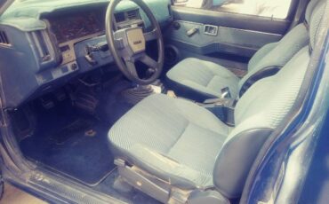 Nissan-Pickup-1986-4