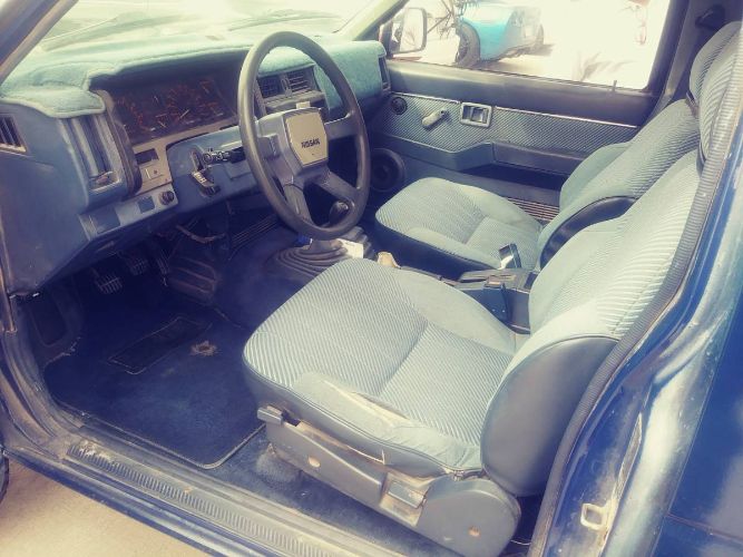 Nissan-Pickup-1986-4