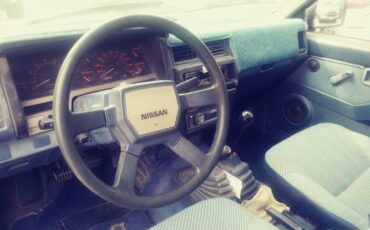 Nissan-Pickup-1986-5