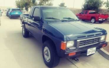 Nissan-Pickup-1986-6