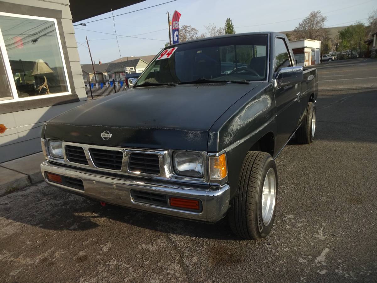Nissan-Pickup-xe-1994-green-1