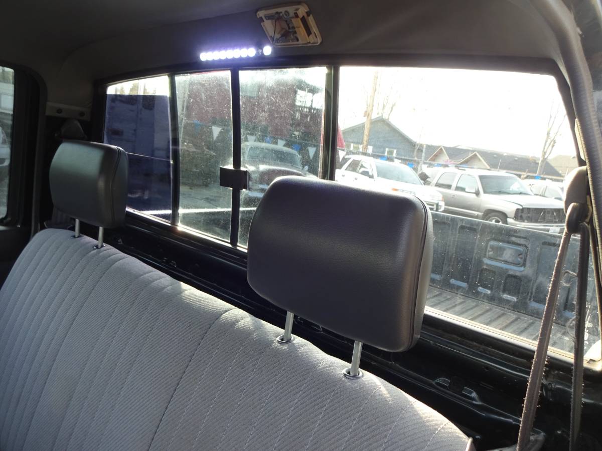 Nissan-Pickup-xe-1994-green-14