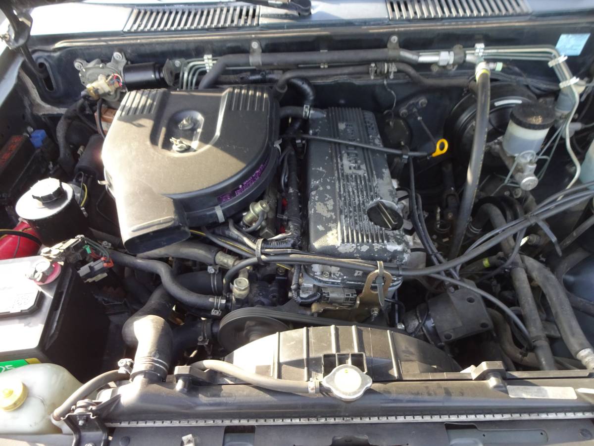Nissan-Pickup-xe-1994-green-16