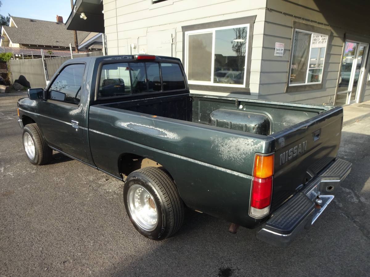 Nissan-Pickup-xe-1994-green-2