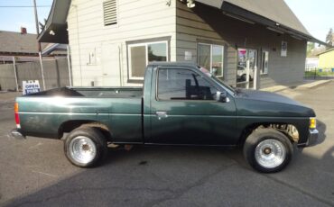 Nissan-Pickup-xe-1994-green-3