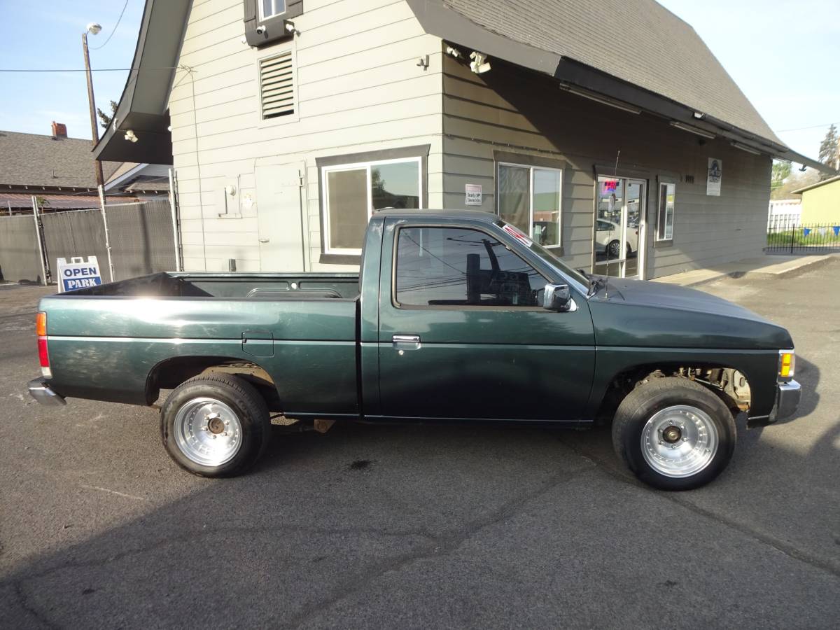 Nissan-Pickup-xe-1994-green-3