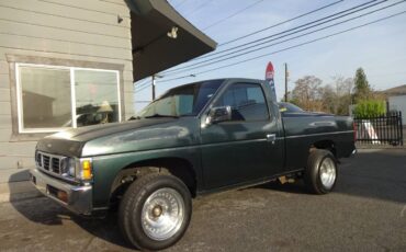Nissan-Pickup-xe-1994-green
