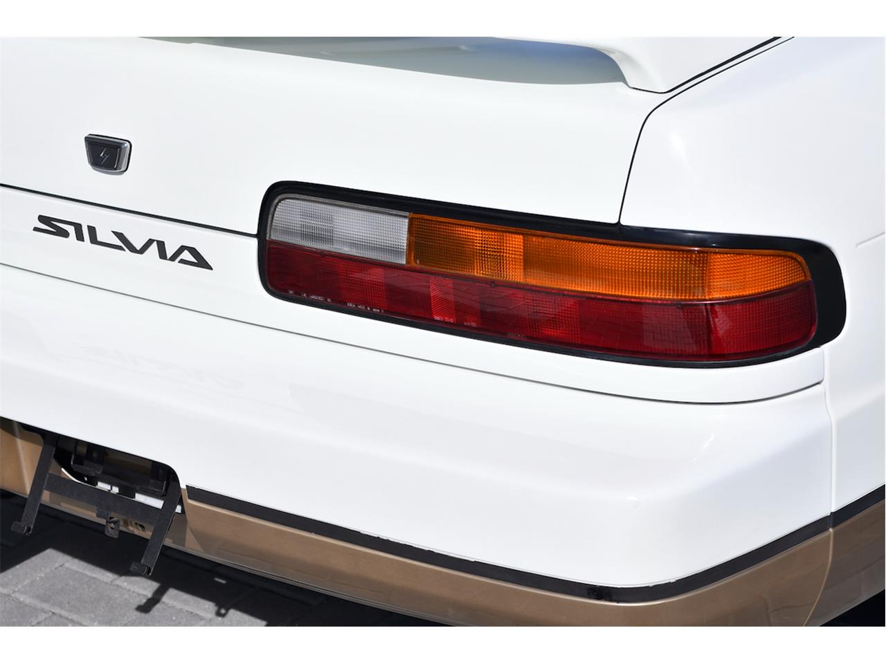 Nissan-Silvia-1990-White-Brown-38