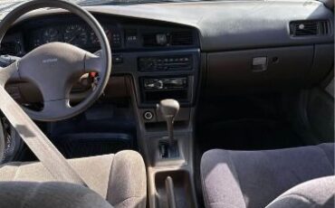 Nissan-Stanza-1990-Gold-Brown-2
