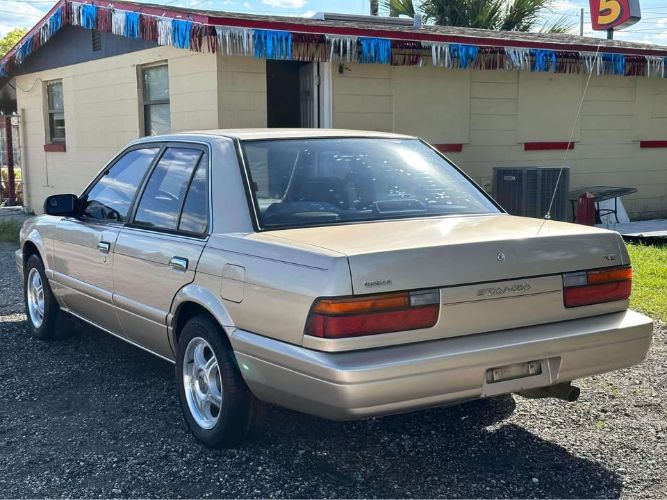 Nissan-Stanza-1990-Gold-Brown-3