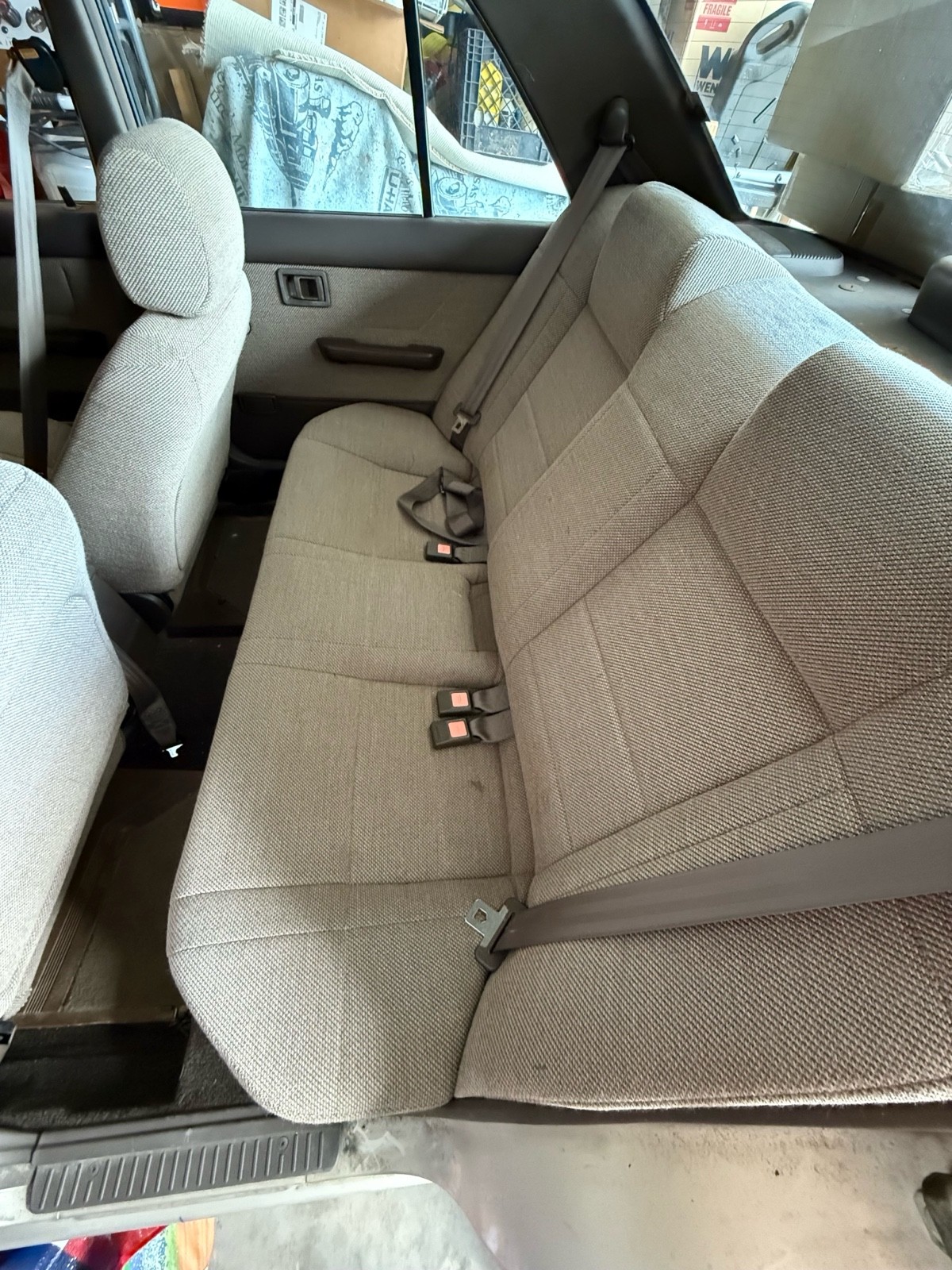 Nissan-Stanza-1991-10