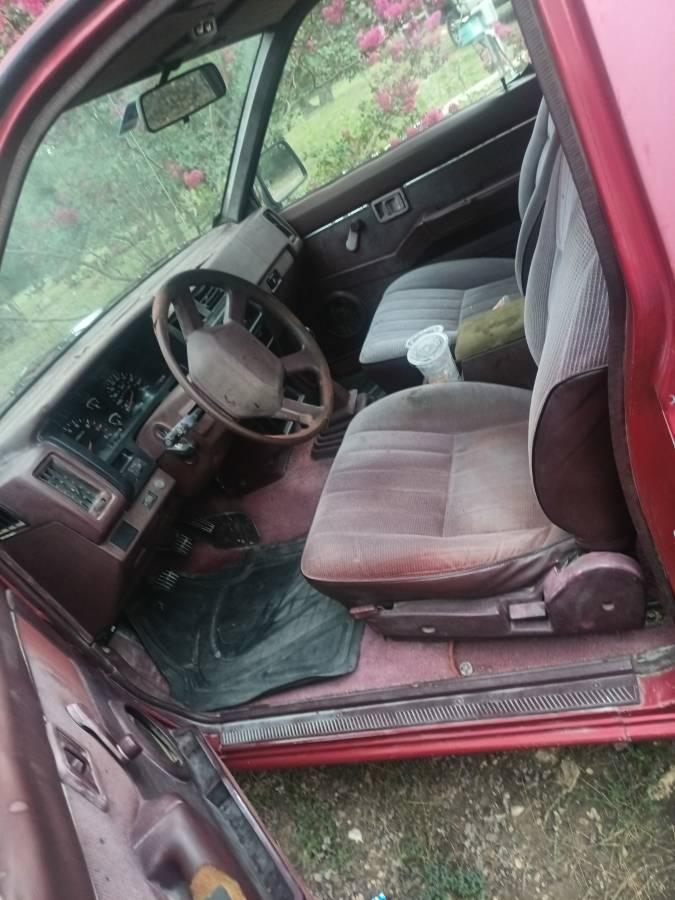 Nissan-Truck-xe-1993-red-2