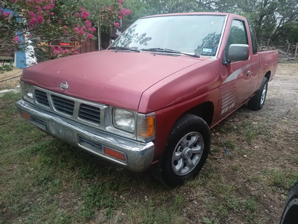 Nissan-Truck-xe-1993-red-3