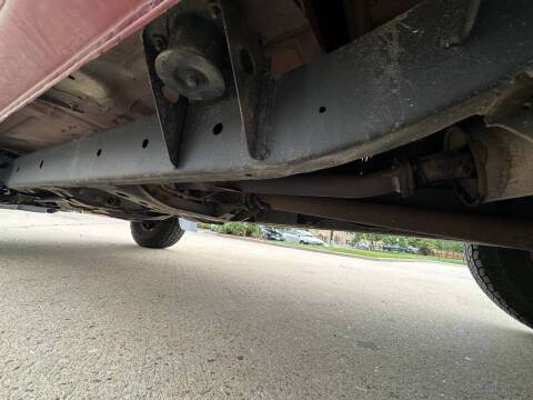 Nissan-Truck-xe-1995-red-12