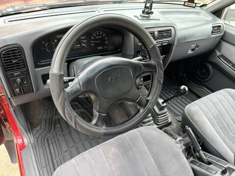 Nissan-Truck-xe-1995-red-15