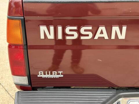 Nissan-Truck-xe-1995-red-18