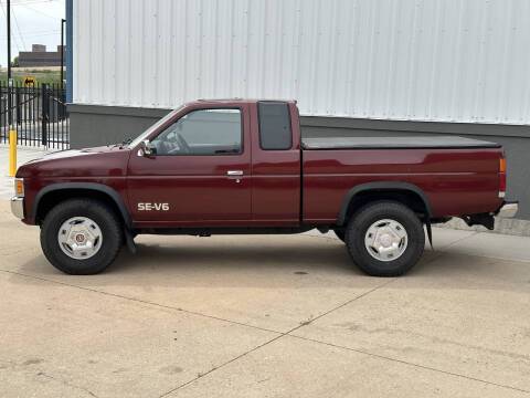 Nissan-Truck-xe-1995-red-2