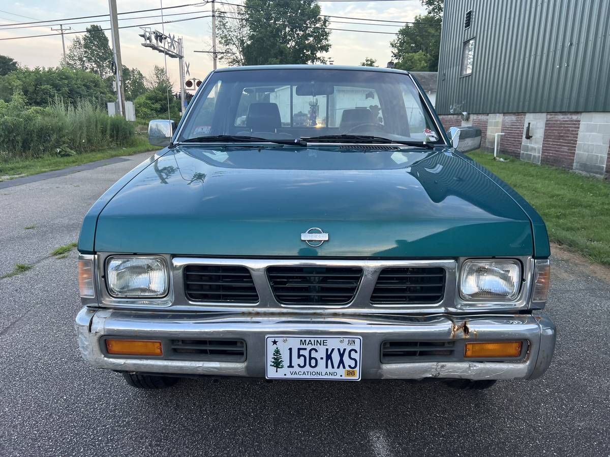 Nissan-d21-hardbody-1995-2