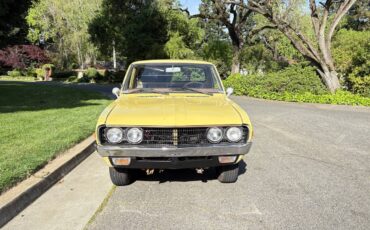 Nissan-datsun-620-1973-yellow-2