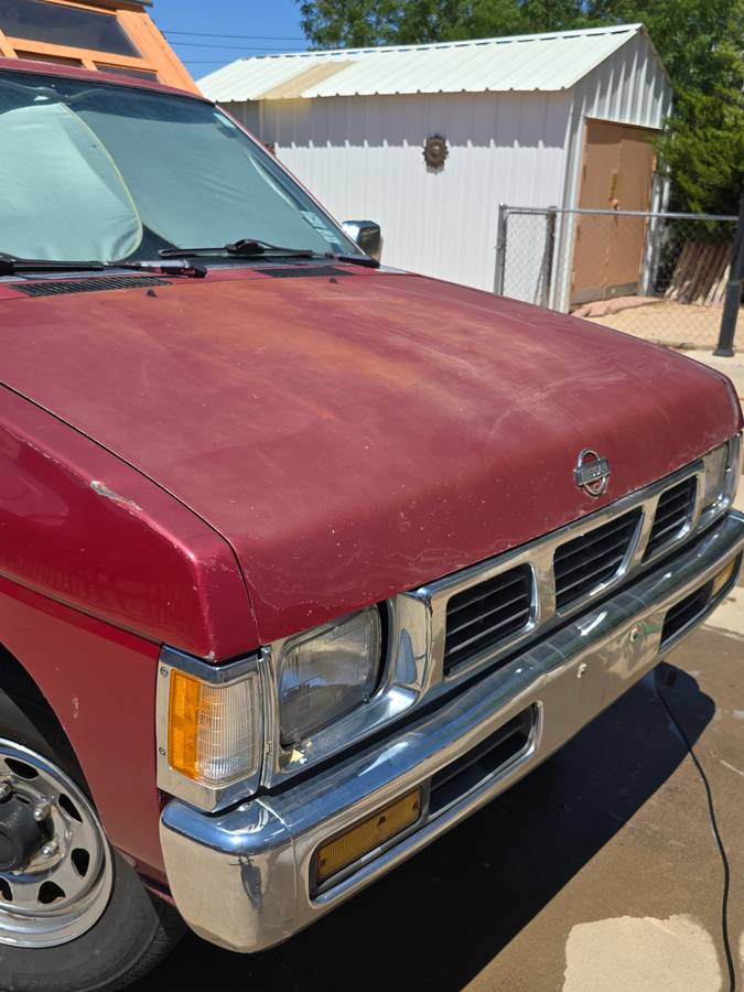 Nissan-hardbody-pickup-1994-red-2